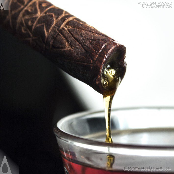 Ladan Zadfar Cinnamon Roll With Honey